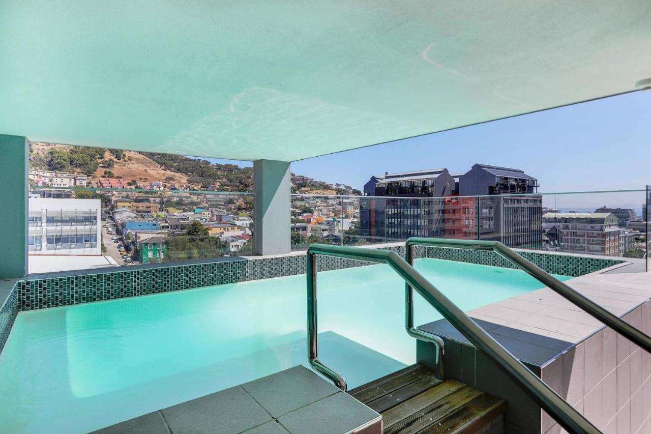 Backup-Powered Colourfull City Balcony Apartment Cape Town Bagian luar foto