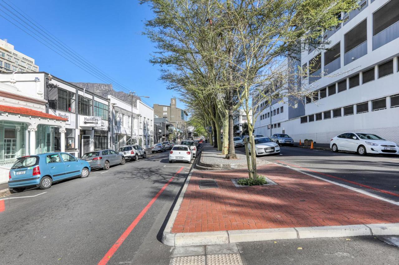 Backup-Powered Colourfull City Balcony Apartment Cape Town Bagian luar foto